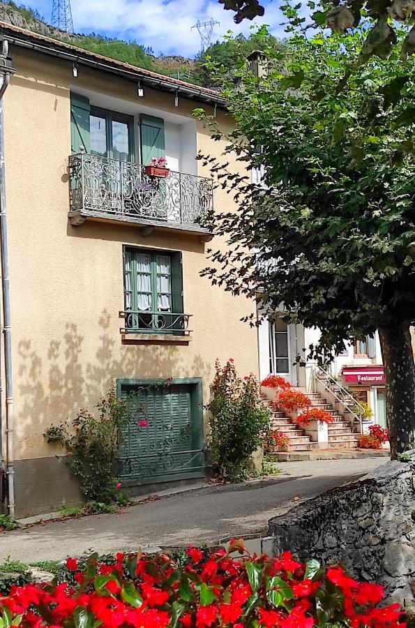 La Maison Des Vacances Auzat ภายนอก รูปภาพ