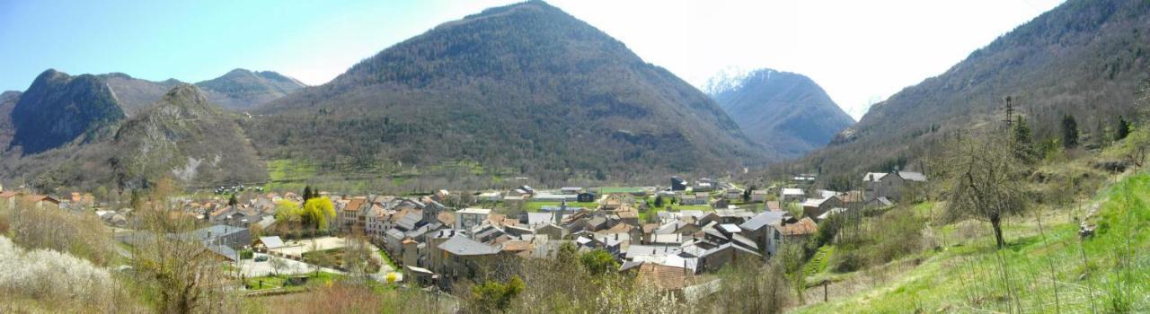La Maison Des Vacances Auzat ภายนอก รูปภาพ